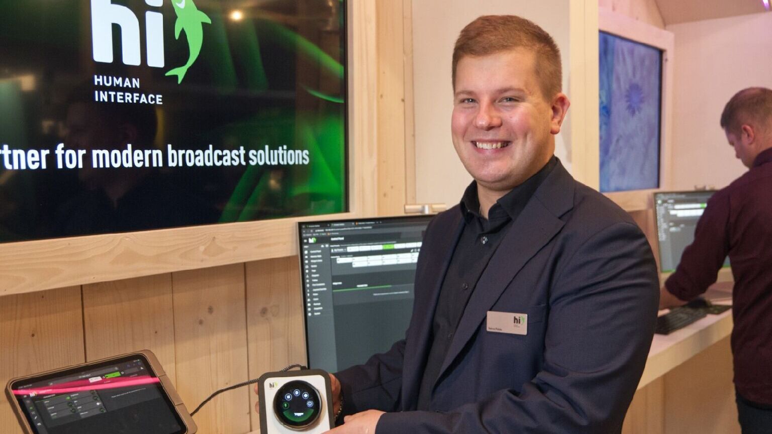 Hello Dot: Palola shows off hi human interface’s new hiDot control panel 